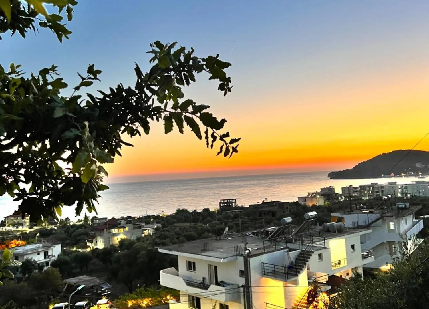 Kalesma Himare 아파트