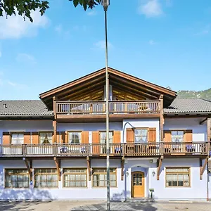 https://katharinenhof-ferienwohnung-alpspitz-4.com-bavaria.com